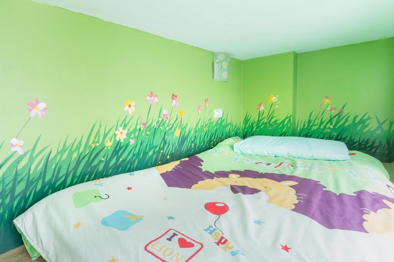 Haian Stay Riverside Bed And Breakfast Tainan Extérieur photo